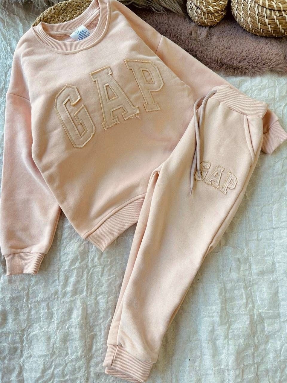 спортивный костюм gap,модные костюмы,детский спортивный костюм gap,костюм gap,костюм на флисе