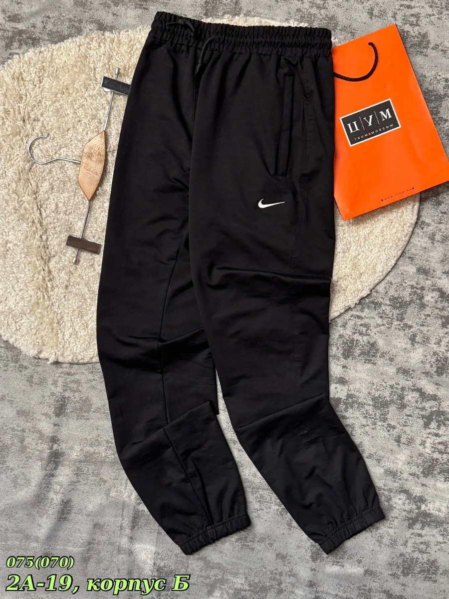 спортивные штаны nike мужские,мужские брюки спортивные,мужские спортивные штаны,брюки спортивные nike,спортивный штаны