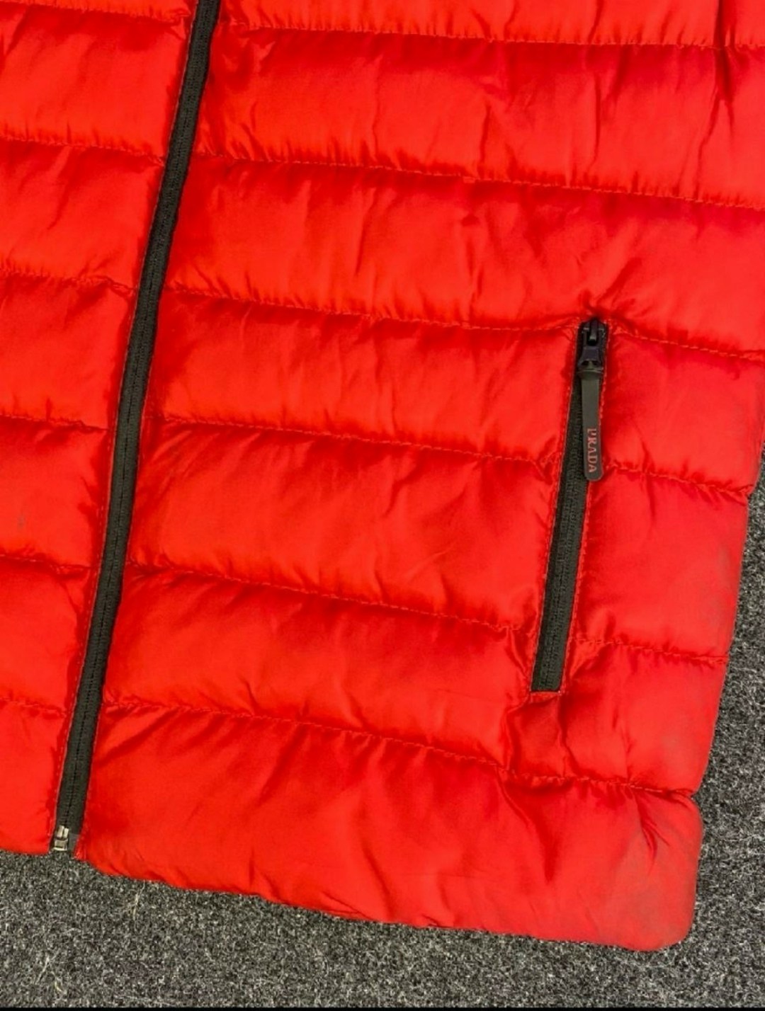 жилет красный,жилетки,жилет,жилетка прада,жилет мужской