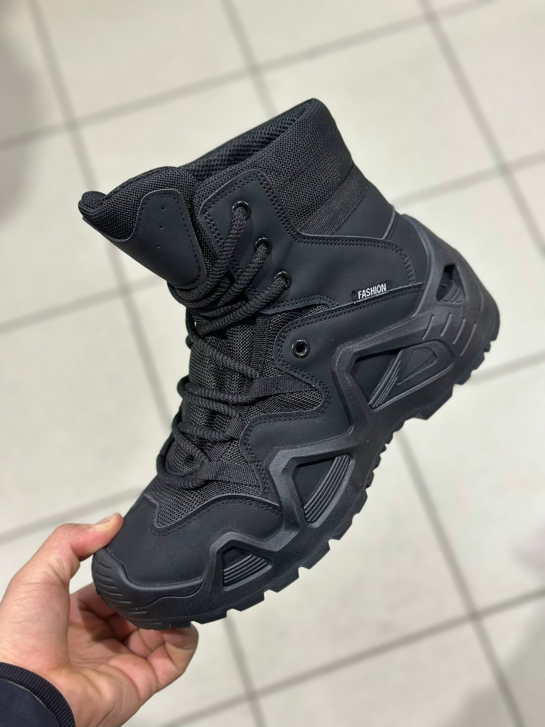 lowa тактические ботинки,ботинки тактические,тактическая ,ботинки тактические треккинговые,ботинки лова мультикам