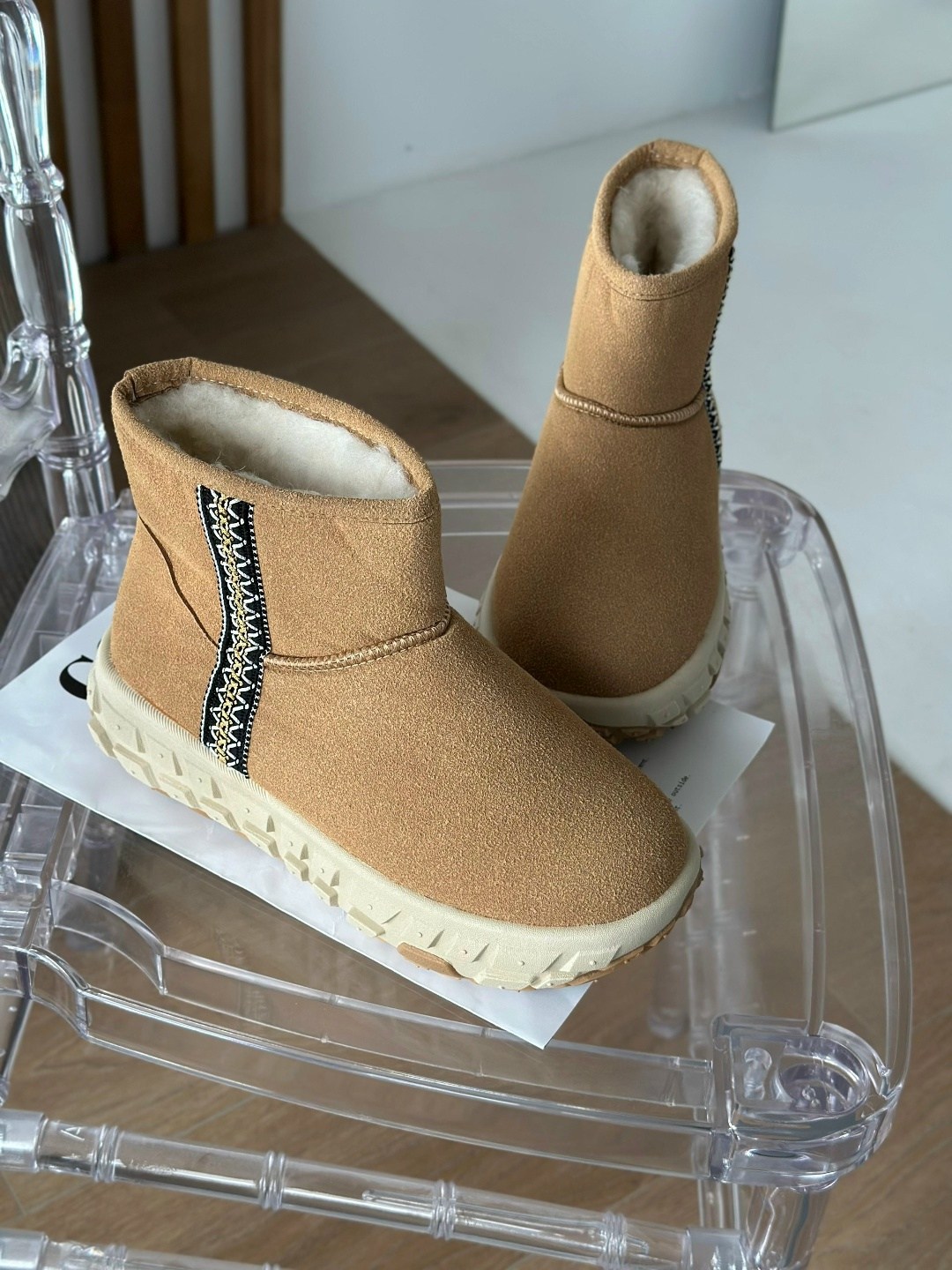 женские угги,модные угги,,зимняя  женская,угги женские зимние