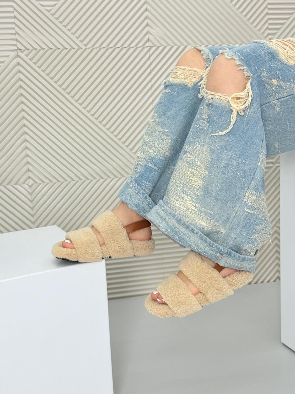 ,меховые тапочки,модные тапочки,тапочки женские,домашние тапочки