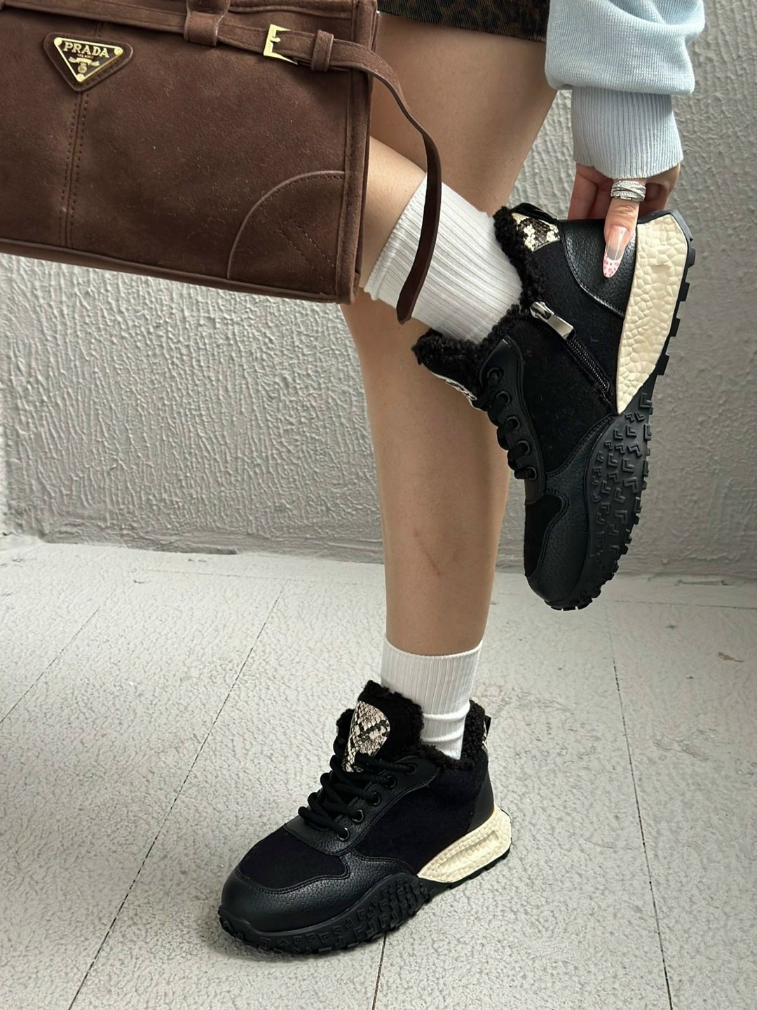 ,женские кроссовки,зимние кроссовки женские,модные кроссовки,кроссовки удобные