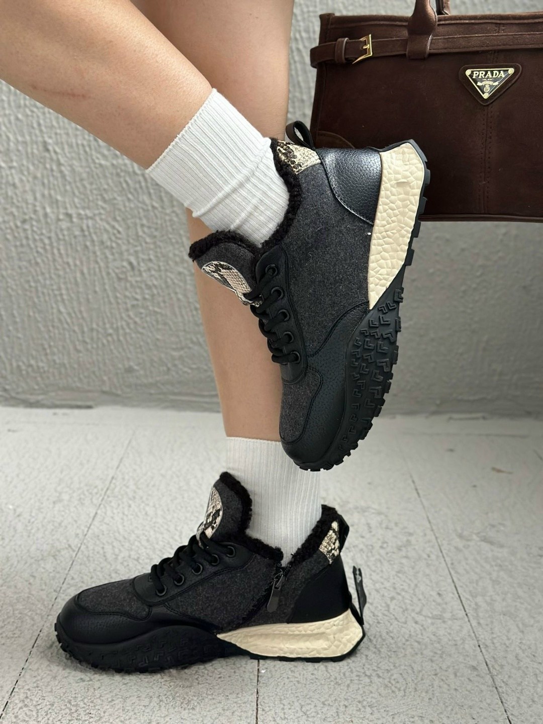 ,женские кроссовки,зимние кроссовки женские,модные кроссовки,кроссовки удобные