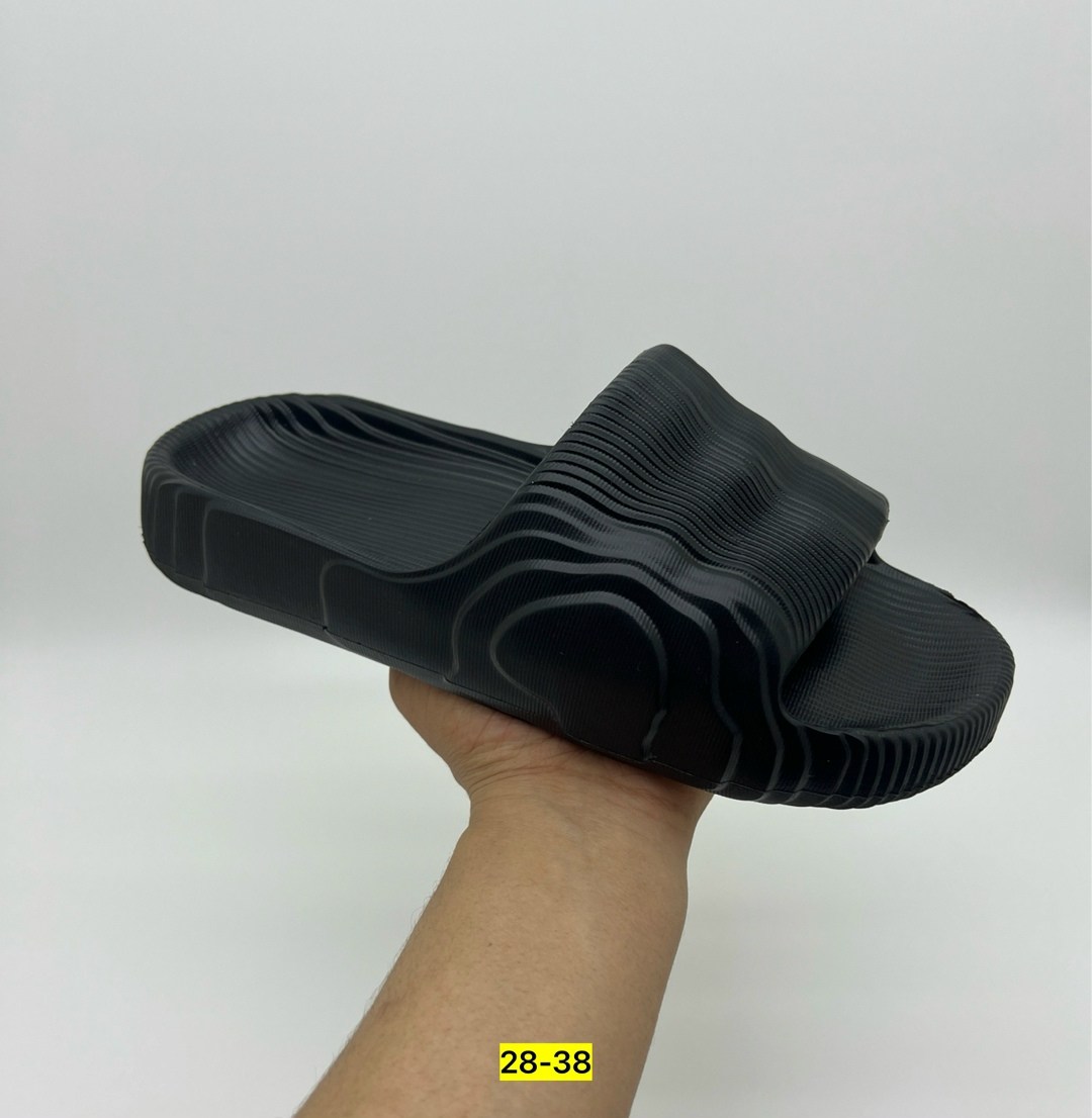 мужские шлепанцы,шлепанцы женские,мужские тапочки,шлепанцы резиновые,тапочки модные