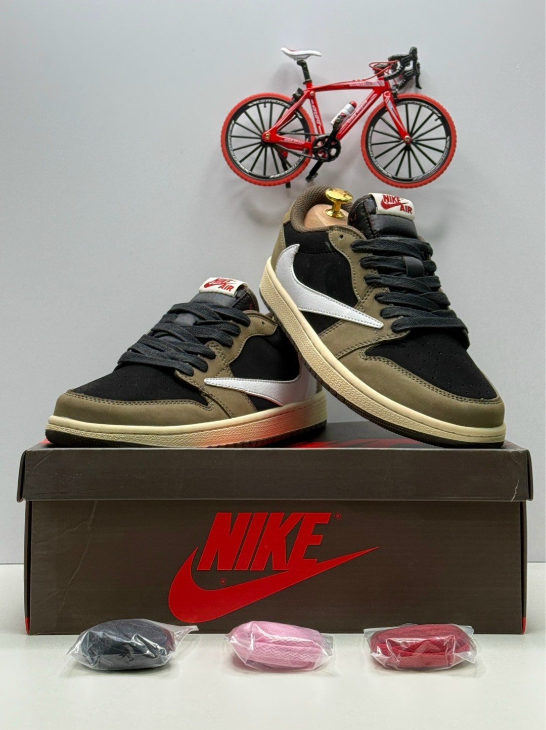 nike air jordan 1 low travis scott,nike air jordan 1 low x travis scott,air jordan 1 low travis scott,кроссовки nike air jordan 1 low travis scott,nike air jordan 1 retro low og sp travis scott