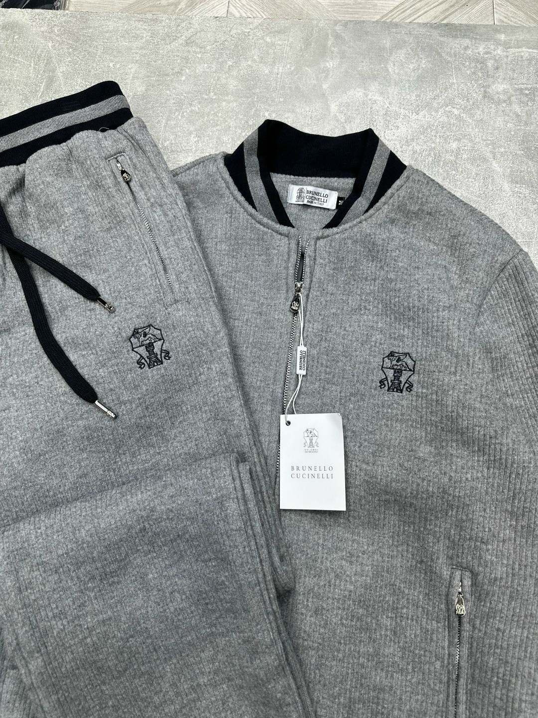 спортивный костюм brunello cucinelli,костюм brunello cucinelli серый,костюм brunello cucinelli,спортивный костюм stefano ricci,спортивные костюм