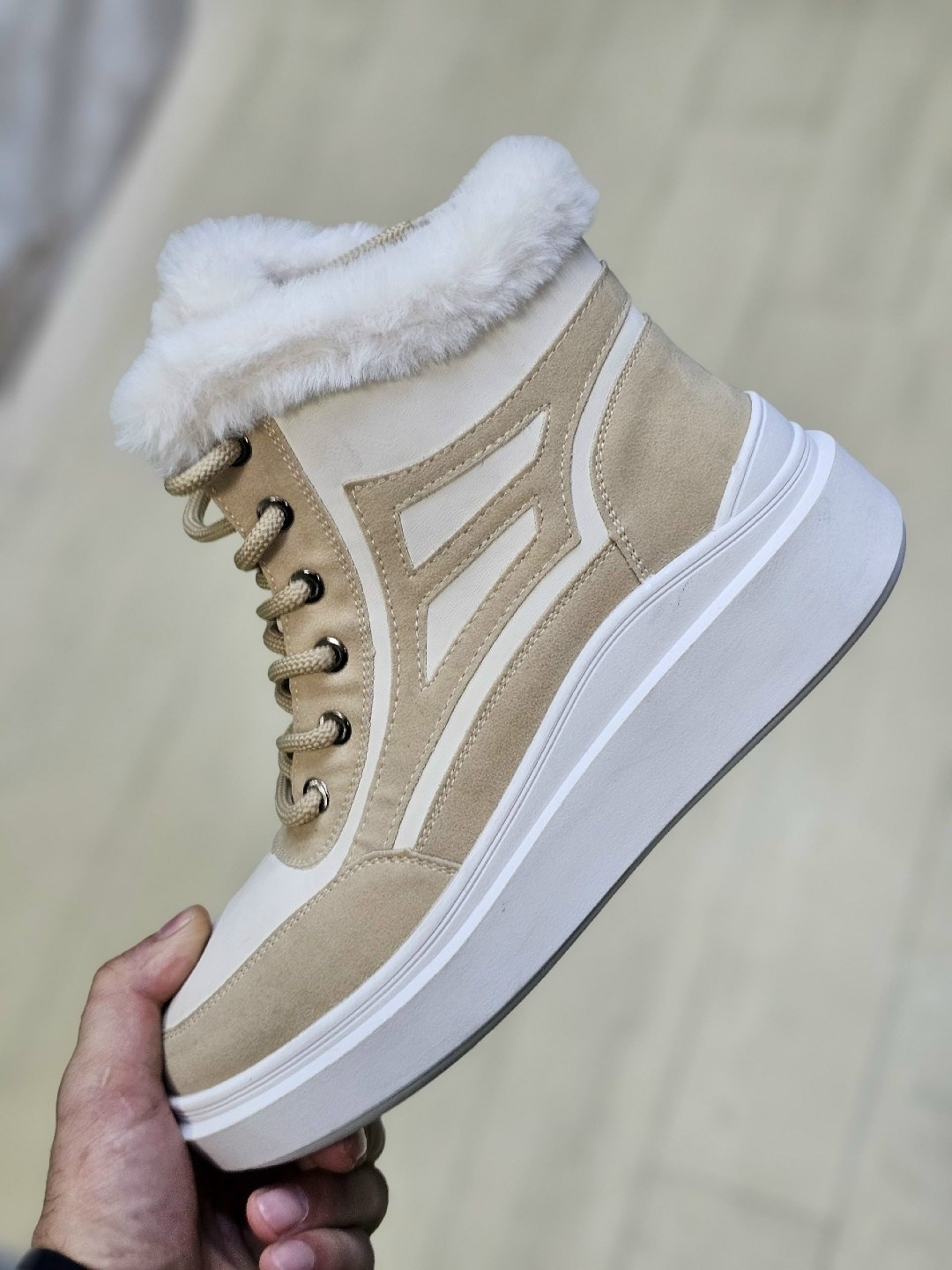 ,зимняя женская ,женские зимние кроссовки,кроссовки женские зимние с мехом,зимние женские ботинки