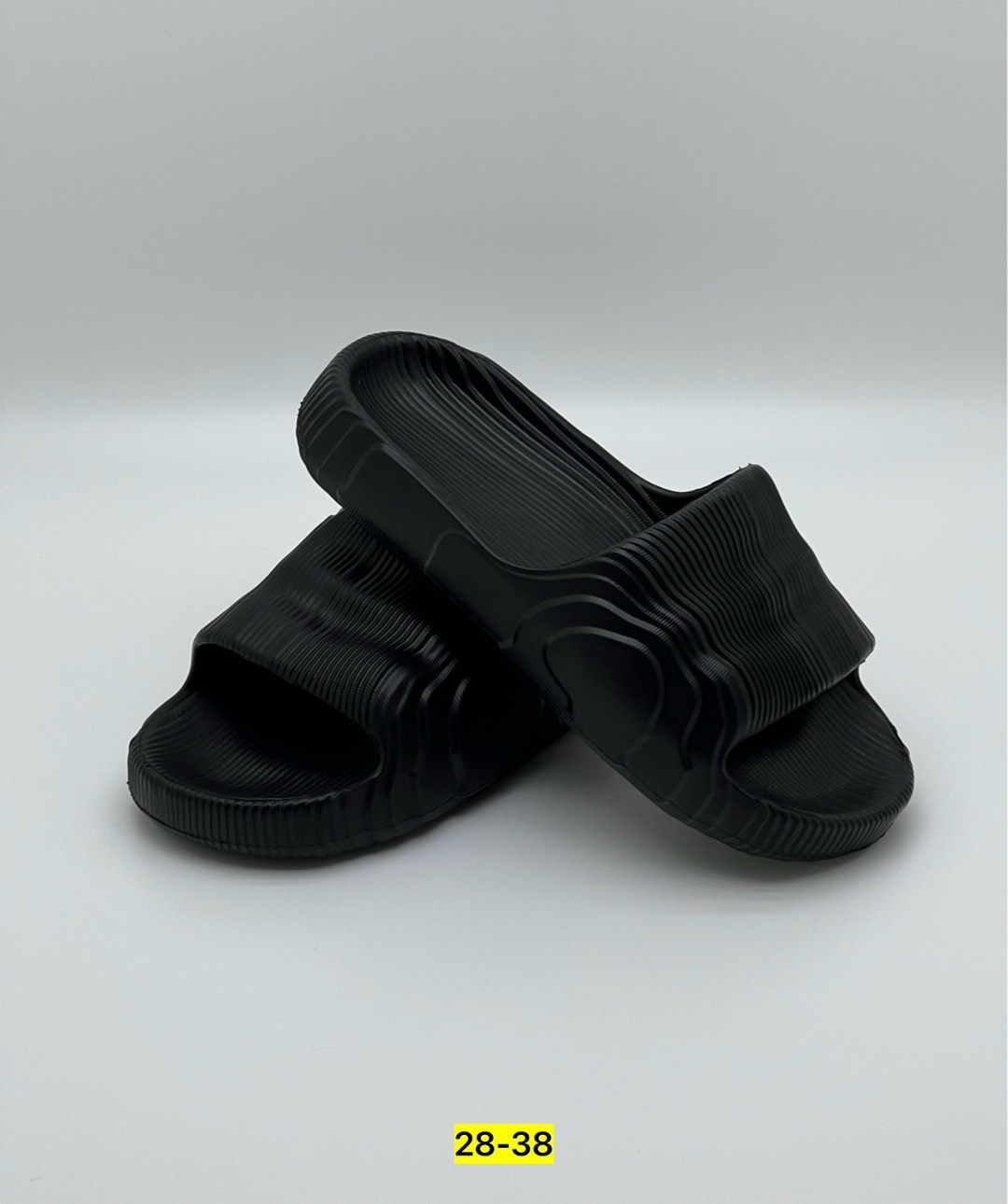 мужские шлепанцы,шлепанцы женские,мужские тапочки,шлепанцы резиновые,тапочки модные