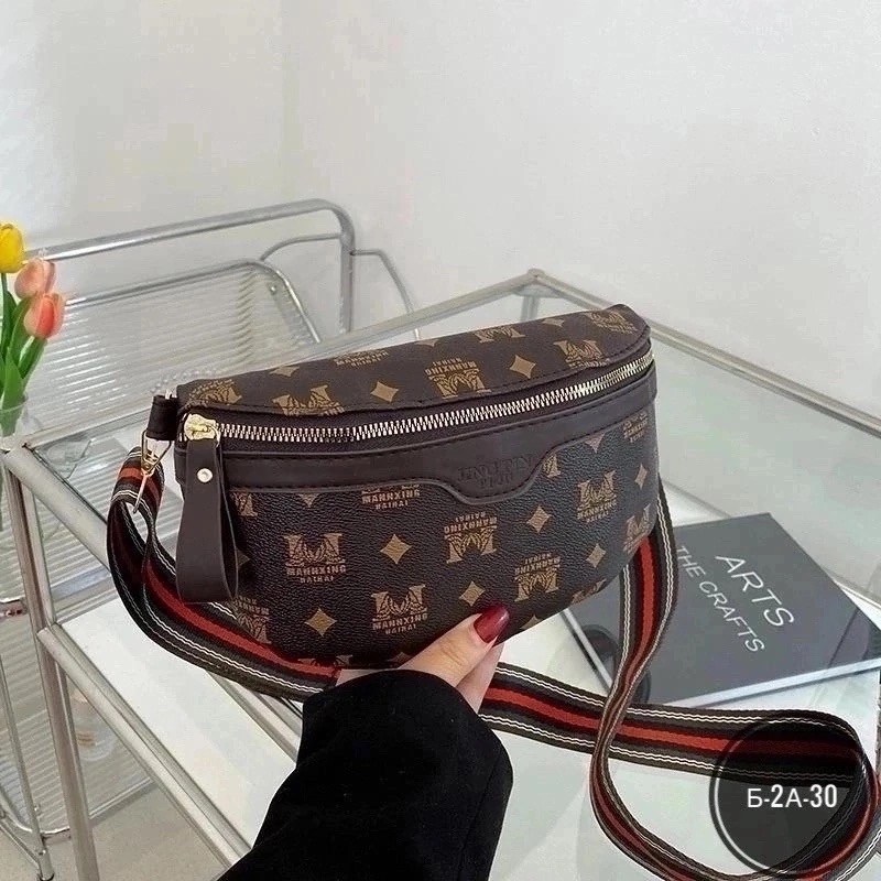 сумки на пояс,женская поясная сумка,louis vuitton поясная сумка,стильная сумка,поясные сумки