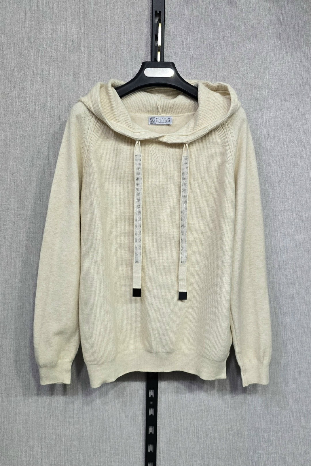 свитера с капюшоном,модные свитера,свитер женский с капюшоном,толстовки женская,свитер для женщин