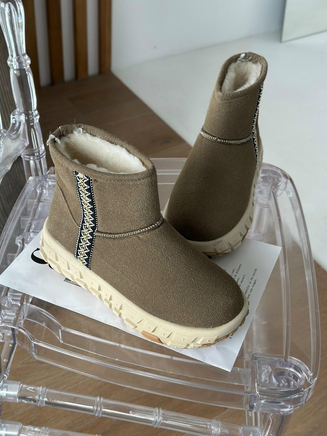 женские угги,модные угги,,зимняя  женская,угги женские зимние