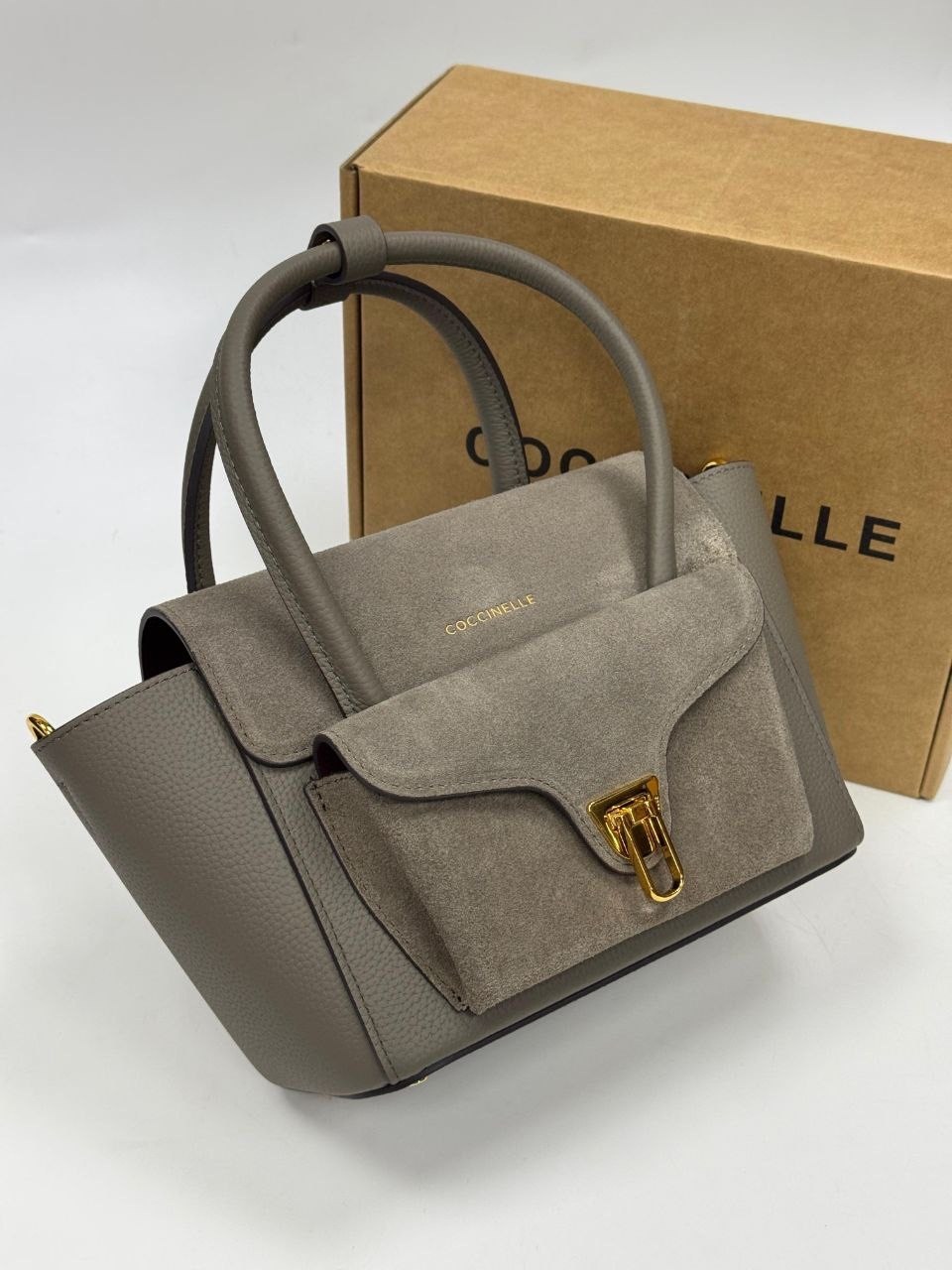 coccinelle сумка,женская сумка coccinelle,сумка,сумки coccinelle замшевая сумка,coccinelle сумка на плечо