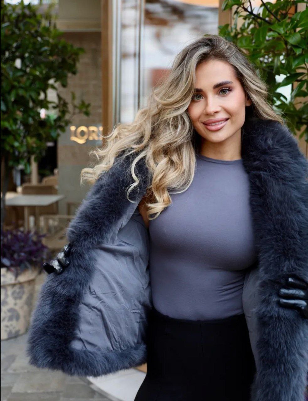 женская шуба,модная шуба,меховое пальто,шуба песец,шуба из натурального меха