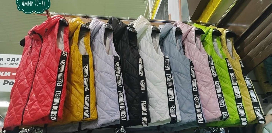 жилеты женские утепленные больших размеров,стеганый жилет бурда,жилетка больших размеров на весну jyldyz,безрукавка большие размеры,жилетка больших размеров на весну