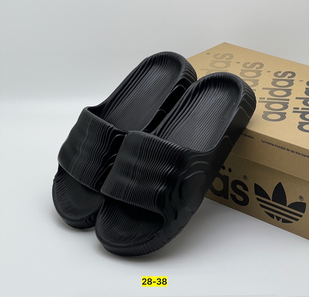 мужские шлепанцы,шлепанцы женские,мужские тапочки,шлепанцы резиновые,тапочки модные