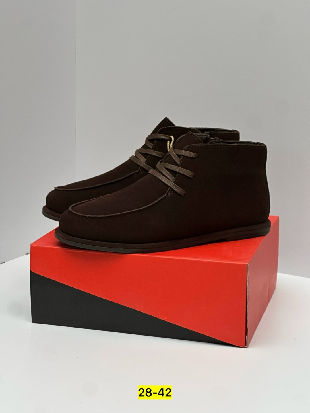 ботинки чукка мужские замшевые,замшевые ботинки,,мужская ,мужские ботинки