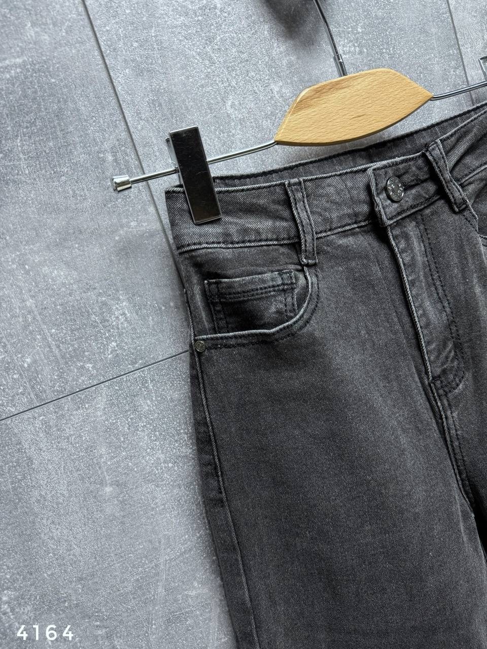 кожаные брюки,кожаные женские брюки,брюки прямые,классические черные брюки,брюки эко кожа