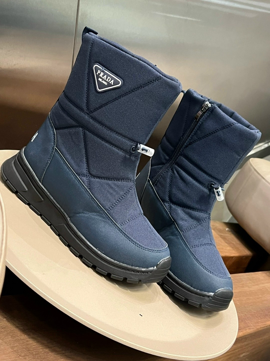 ,прада дутики женские зимние,зимние женские дутики,дутики детские зимнее,детские дутики