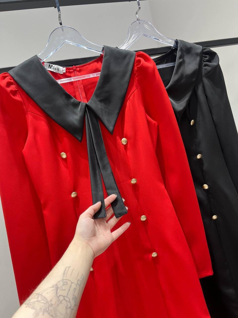 приталенное платье,платья роскошные,платье красное,платье,платье в стиле