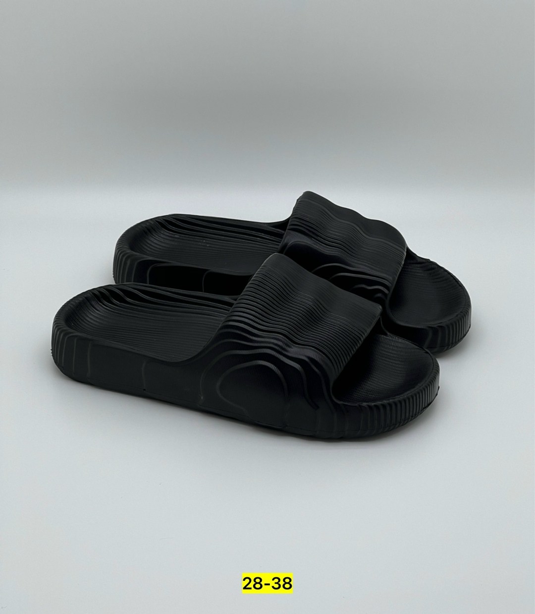 мужские шлепанцы,шлепанцы женские,мужские тапочки,шлепанцы резиновые,тапочки модные