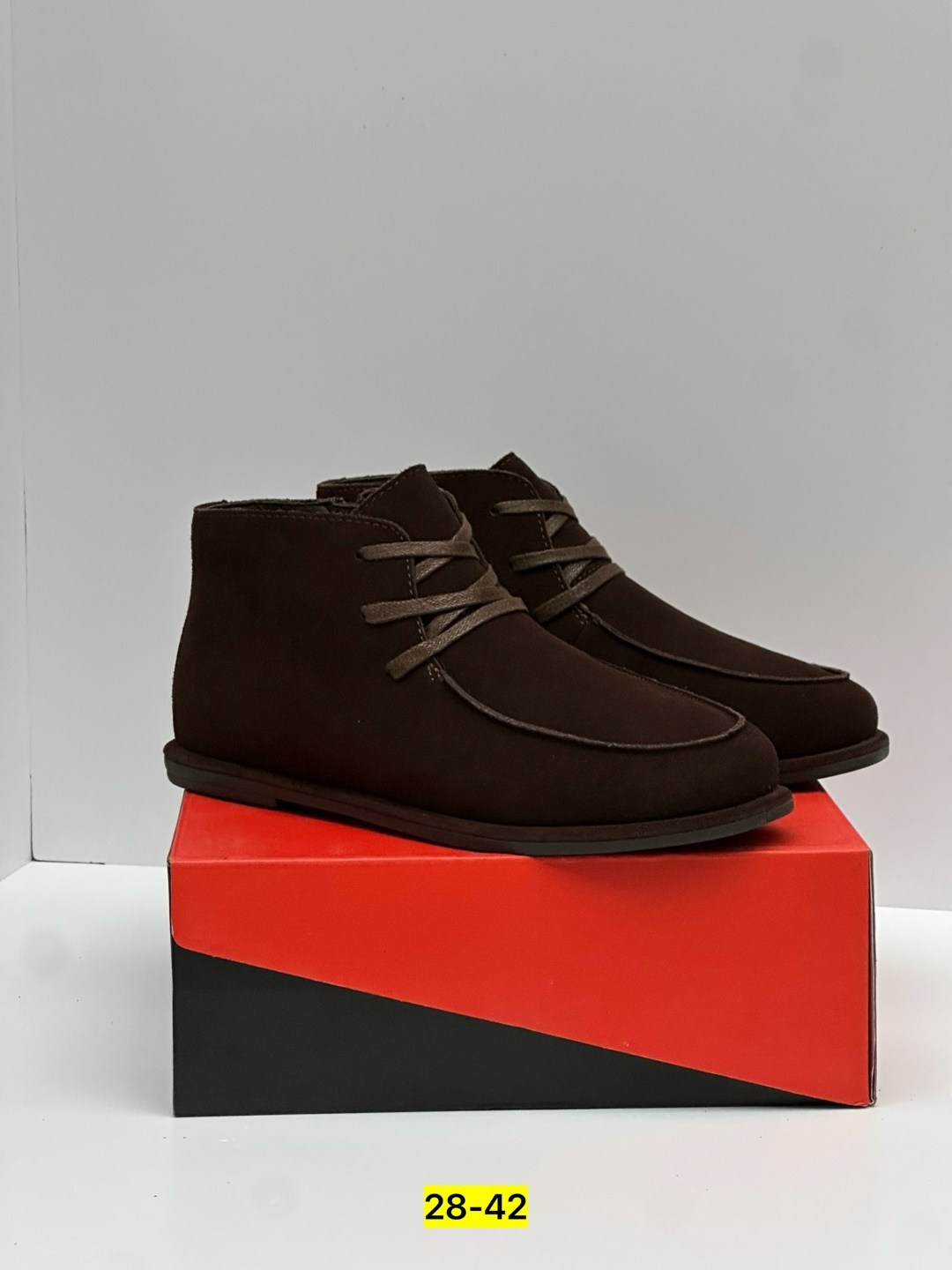 ботинки чукка мужские замшевые,замшевые ботинки,,мужская ,мужские ботинки