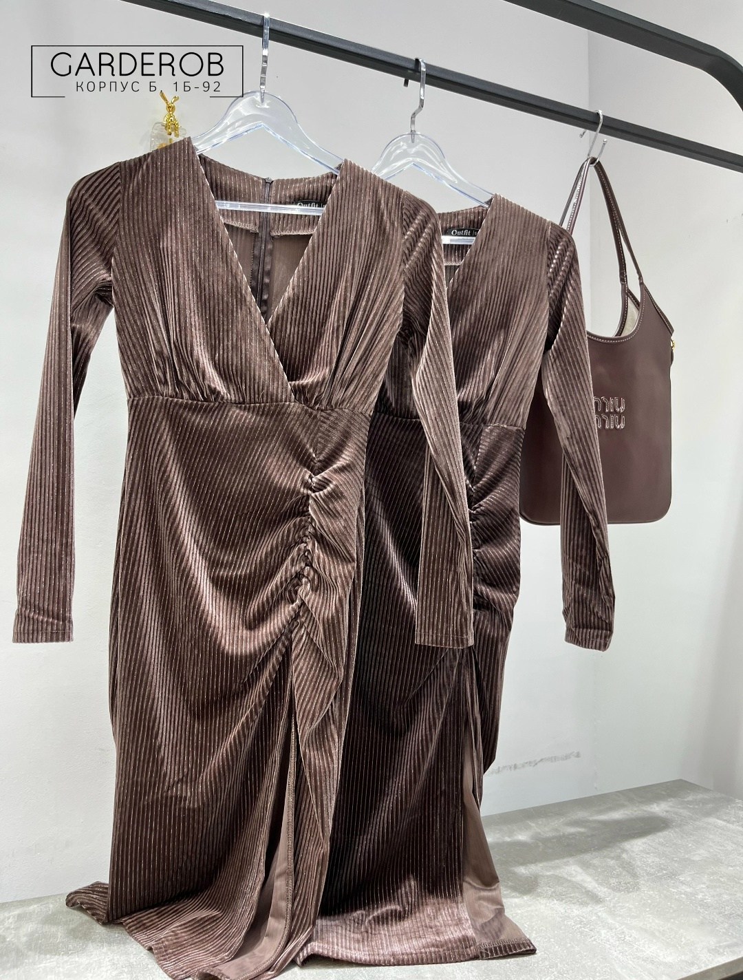 платье велюр вечернее,платье вечернее женское,платье вечернее,вечернее платье с разрезом,красивое вечернее платье