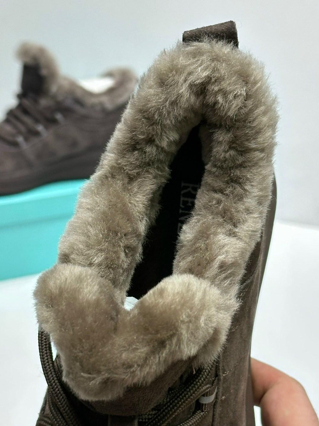 ,зимние кроссовки женские,зимние кроссовки,кроссовки с мехом женские зимние,женская