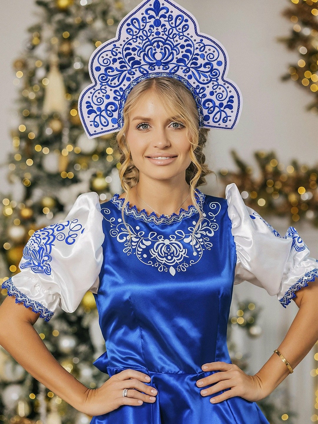 костюм карнавальный пуговка снегурочка,карнавальные костюм снегурочка,костюм снегурочки для взрослых,костюмы снегурочки,костюм снегурочка боярская