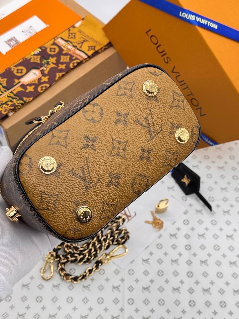 сумкa louis vuitton,louis vuitton сумка на плечо,сумки луи виттон,louis vuitton женская сумка,сумка бочонок луи виттон