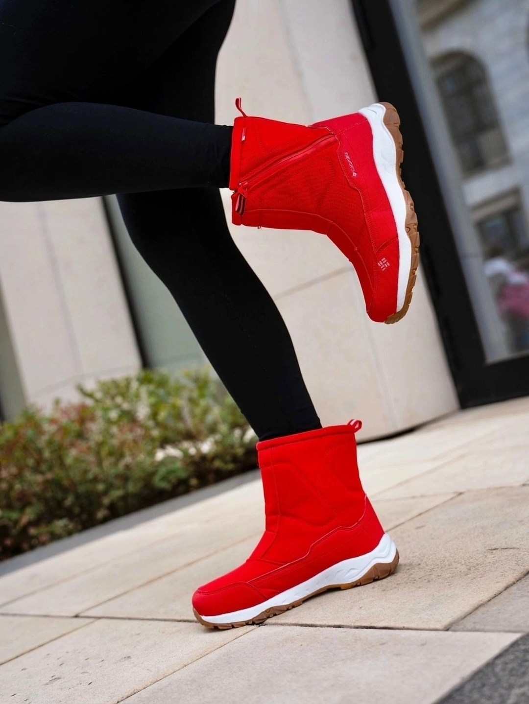 женская зимняя,дутики женские,,зимняя , теплая