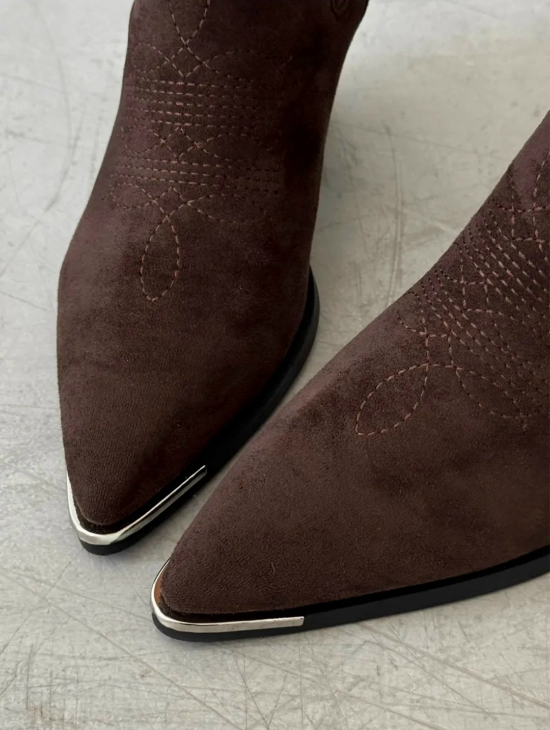 ,ботинки казаки замшевые,замшевые ботинки,ботинки казаки замшевые демисезонные,замшевые ботильоны казаки