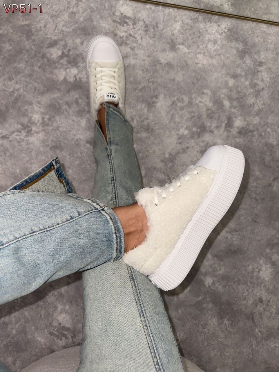 ,женские кроссовки miu miu,миу миу кроссовки женские,кеды с мехом,меховые кеды