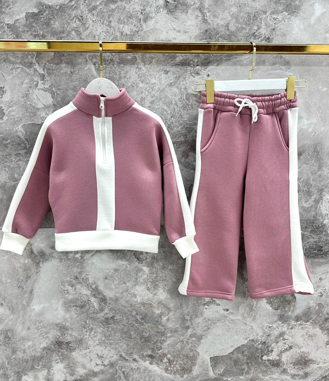 костюмы спортивные для девочки,спортивные костюм,детские костюмы,костюм с начесом для девочки,детские спортивные костюмы