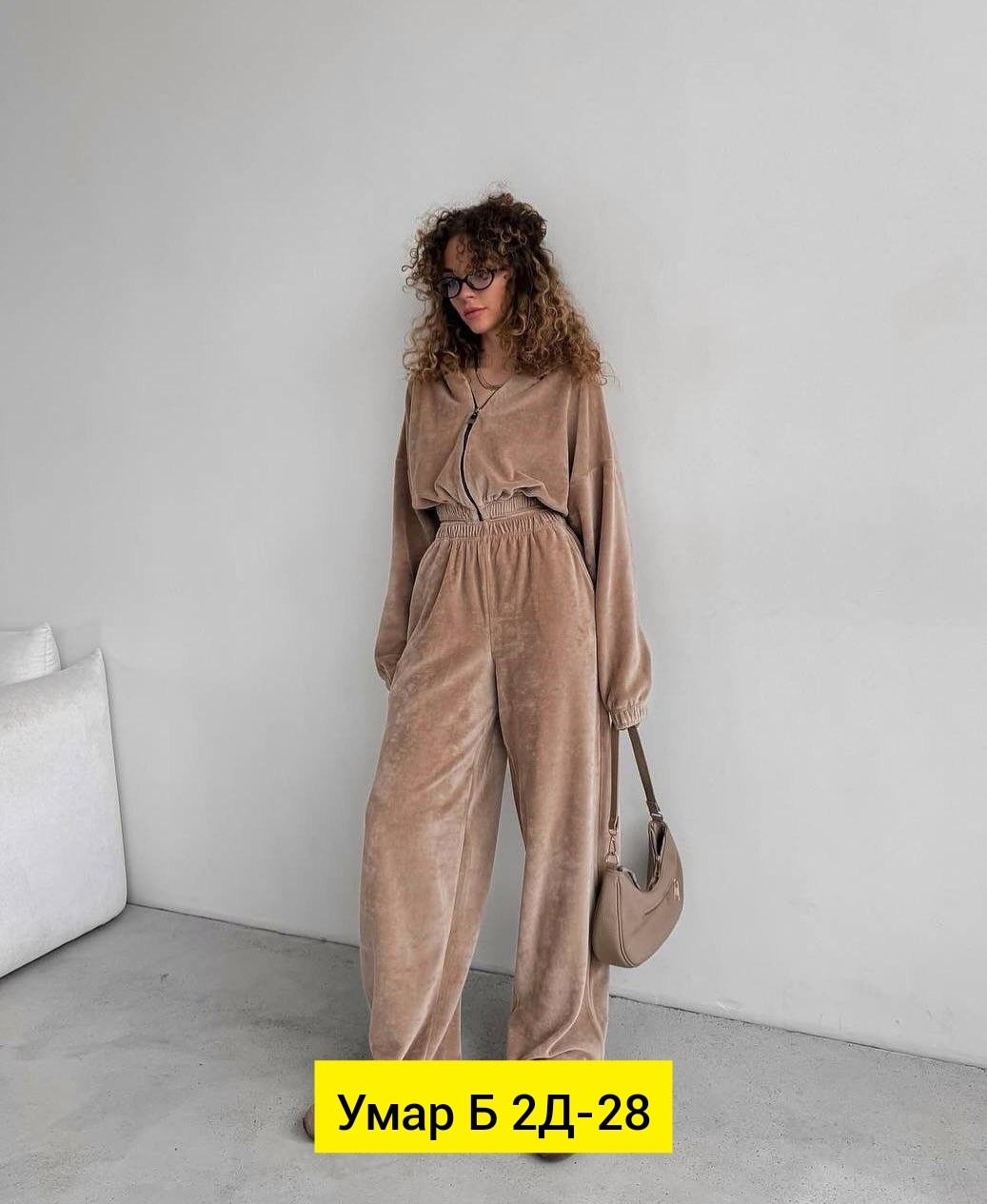 велюровый костюм тройка,велюровый спортивная костюм,велюровые костюмы женские,костюм велюровый,велюровый костюм двойка