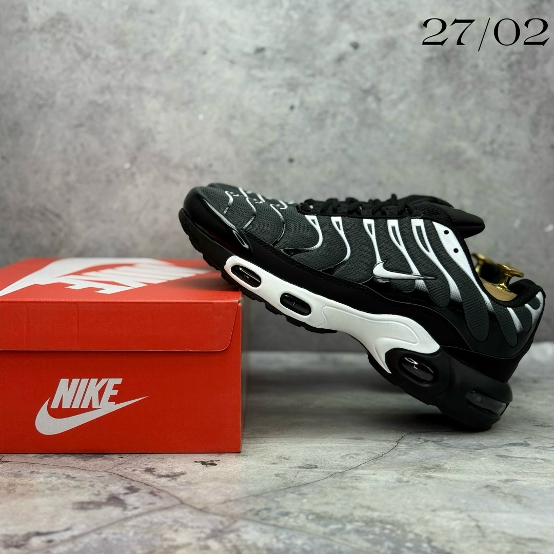 кроссовки nike air max tn plus,кроссовки nike air max tn plus мужские,кроссовки nike air max tn,кроссовки nike air max tn plus 3,nike air max plus tn