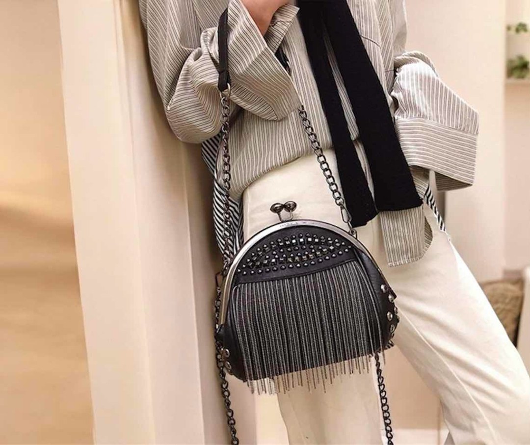 сумка женская с клепками,сумка эко кожа,сумка,сумочка,модная сумка