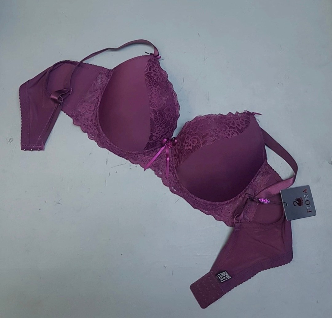 бюстгальтер,женская нижнее белье,нижнее белье оптом,бюстгальтер с кружевами,комплект нижнего белья