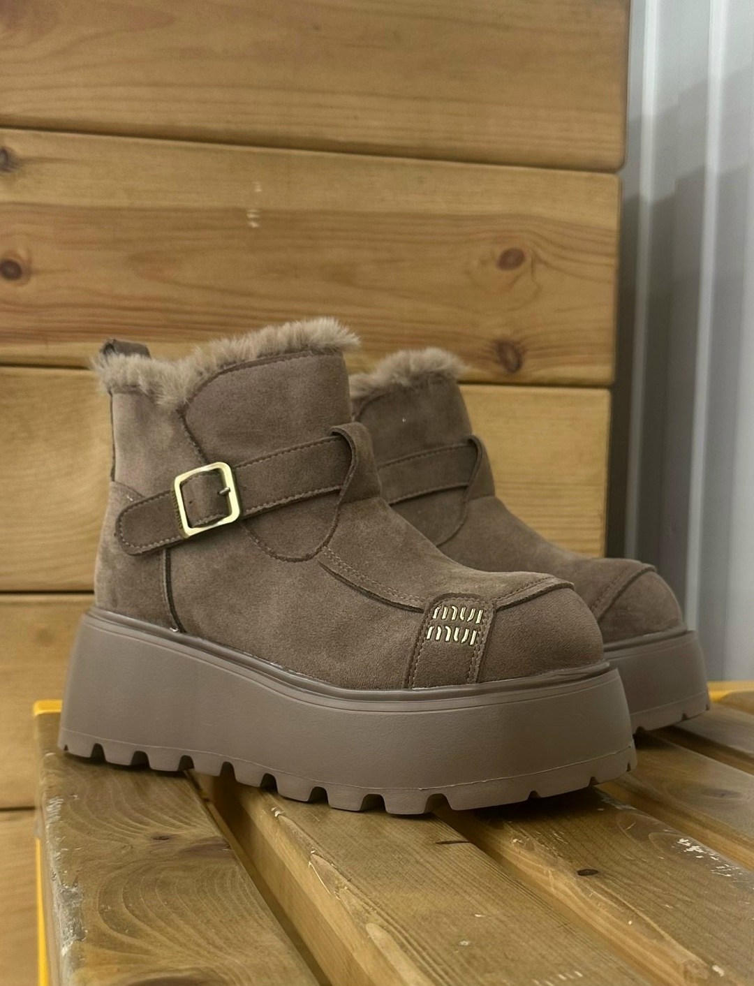 , женская зимняя,меховая ,зимняя ,женская