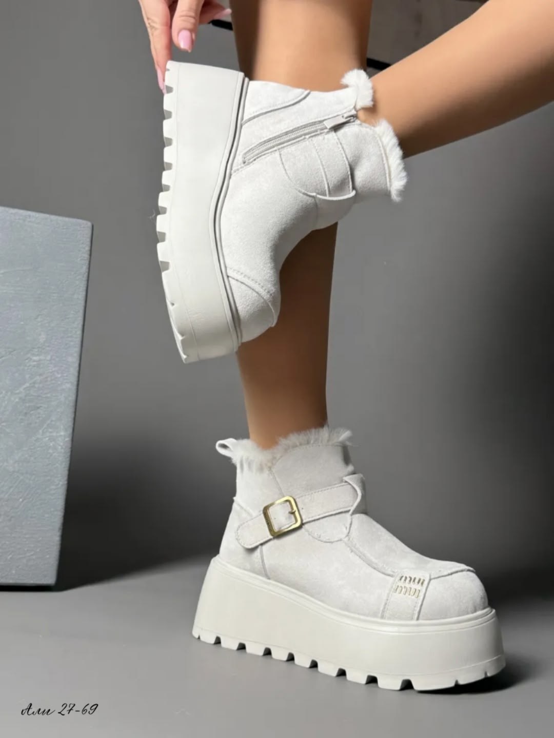 ,угги женские,женская зимняя , женская,ботинки с мехом