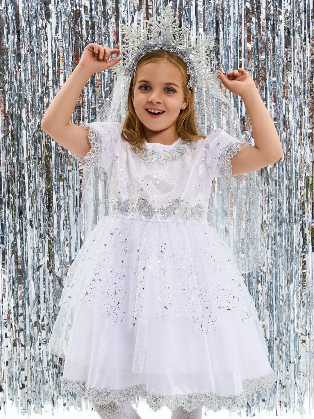 карнавальный костюм батик снежинка,карнавальный костюм снежинка,костюм снежинка для девочки,костюм снежинка,костюм карнавальный пуговка снежинка