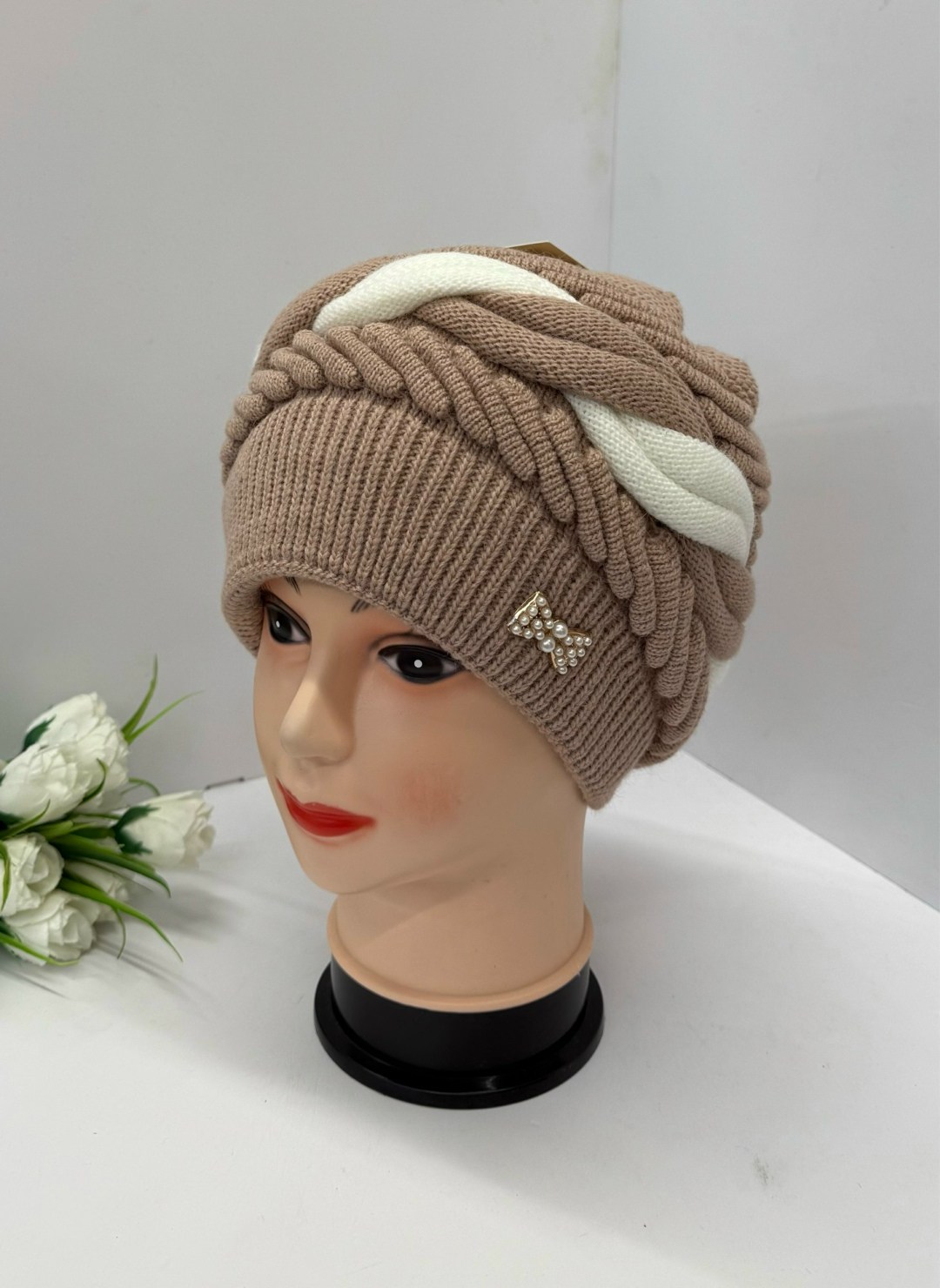 шапка женская вязаная,шапка женская,шапка женская зимняя вязаная,шапка вязаная,шапка зимняя вязаная