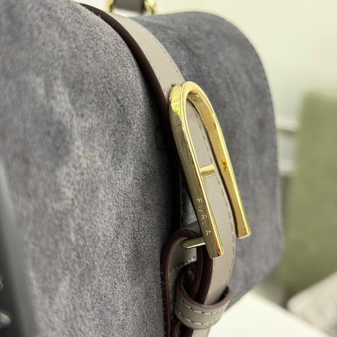 замшевая сумка,сумки coccinelle замшевая сумка,сумка,сумка coccinelle замша серая,сумка женская замшевая