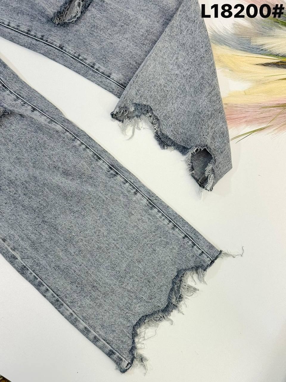женские джинсы,стильные джинсы,модные джинсы,рваные широкие джинсы,женские джинсы широкие