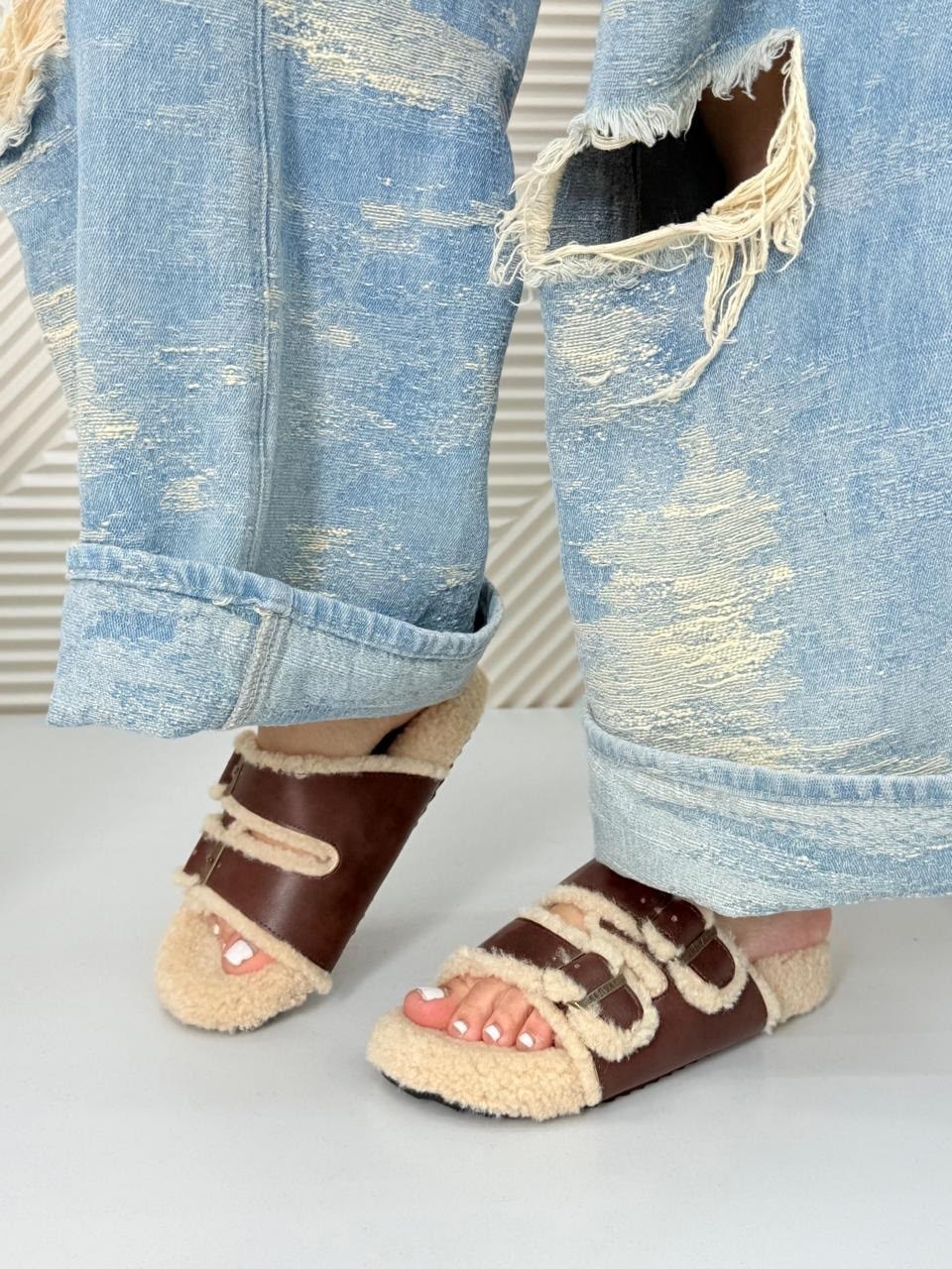 ,шлепанцы женские,тапочки модные,домашние тапочки,женские тапки