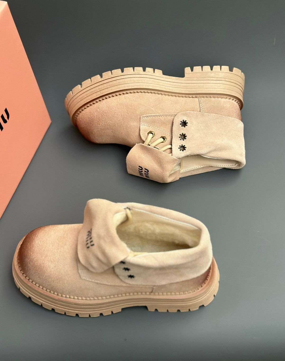 ,ботинки miu miu,ботинки женские,ботинки миу миу,ботинки замшевые