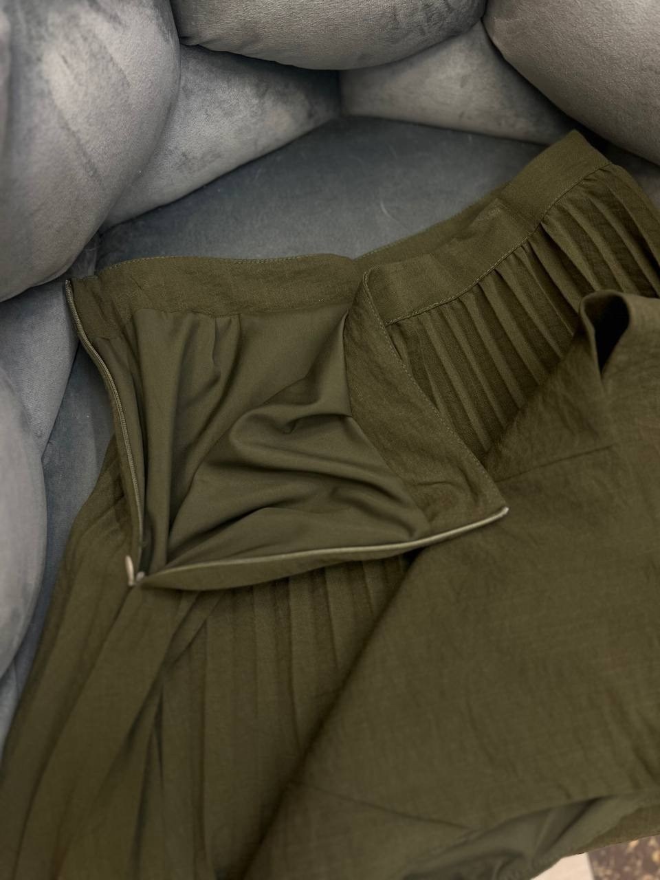 костюм с юбкой плиссе,юбка плиссе,плиссированная юбка,костюмы женские с юбкой,плиссированная юбка миди