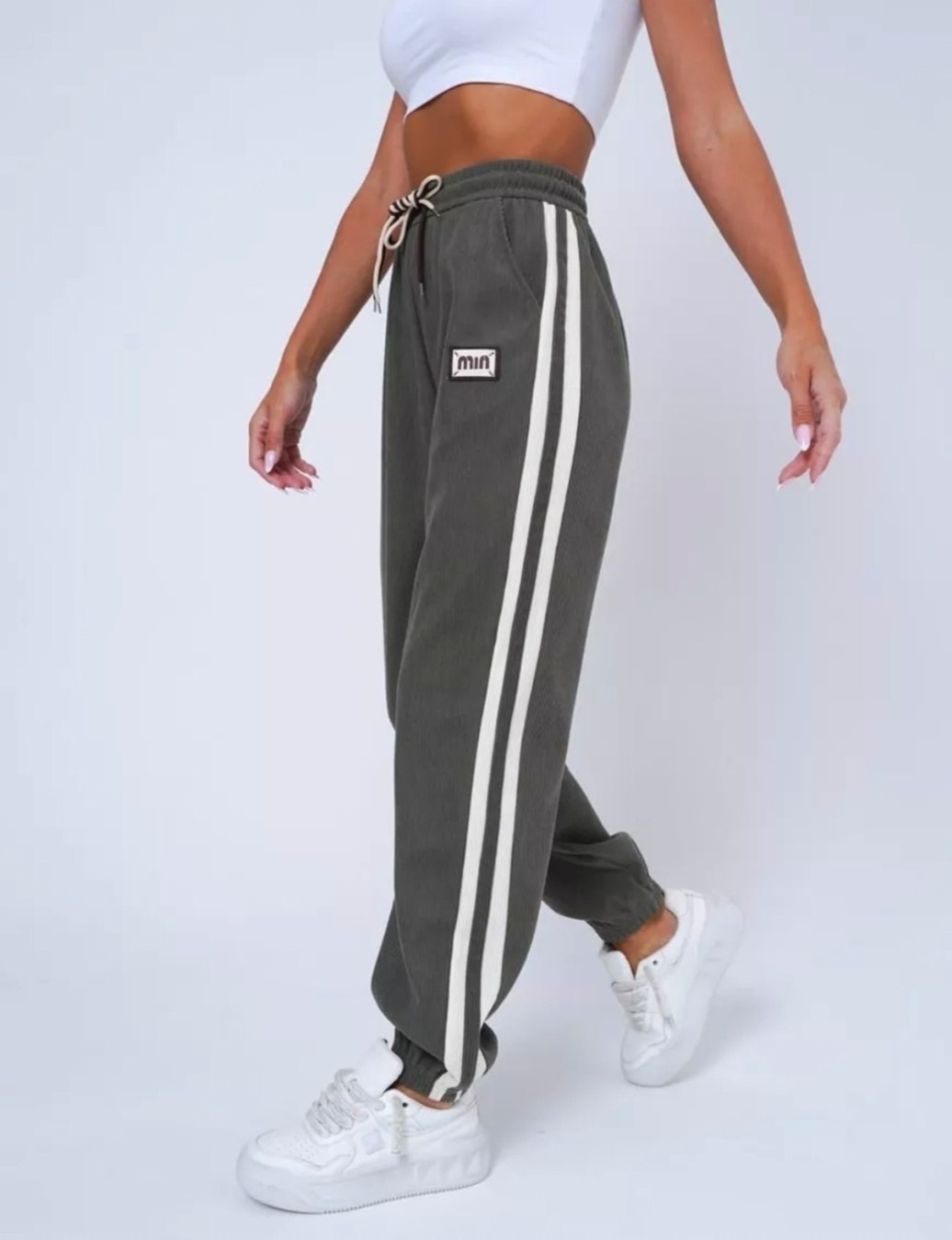 спортивные штаны,спортивные брюки,брюки модные,мужские спортивные брюки,спортивные мужские штаны