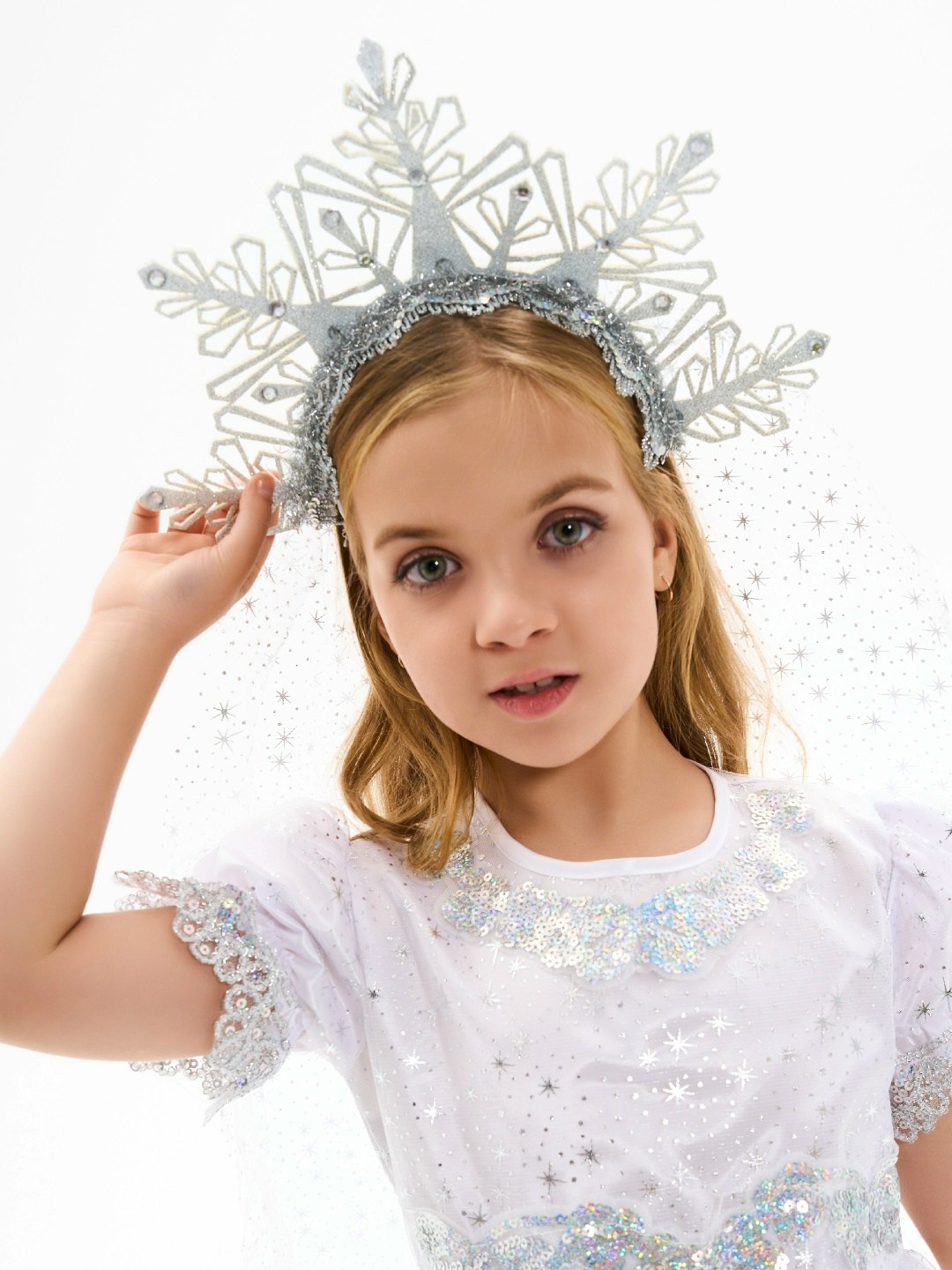 карнавальный костюм батик снежинка,карнавальный костюм снежинка,костюм снежинка для девочки,костюм снежинка,костюм карнавальный пуговка снежинка