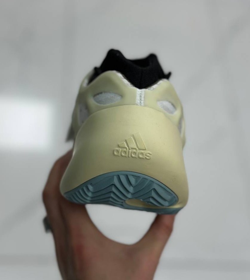 кроссовки adidas yeezy boost 700,adidas yeezy boost 700 v 3,adidas yeezy boost 700,adidas yeezy 700 v3 azael,adidas yeezy 700 v 3